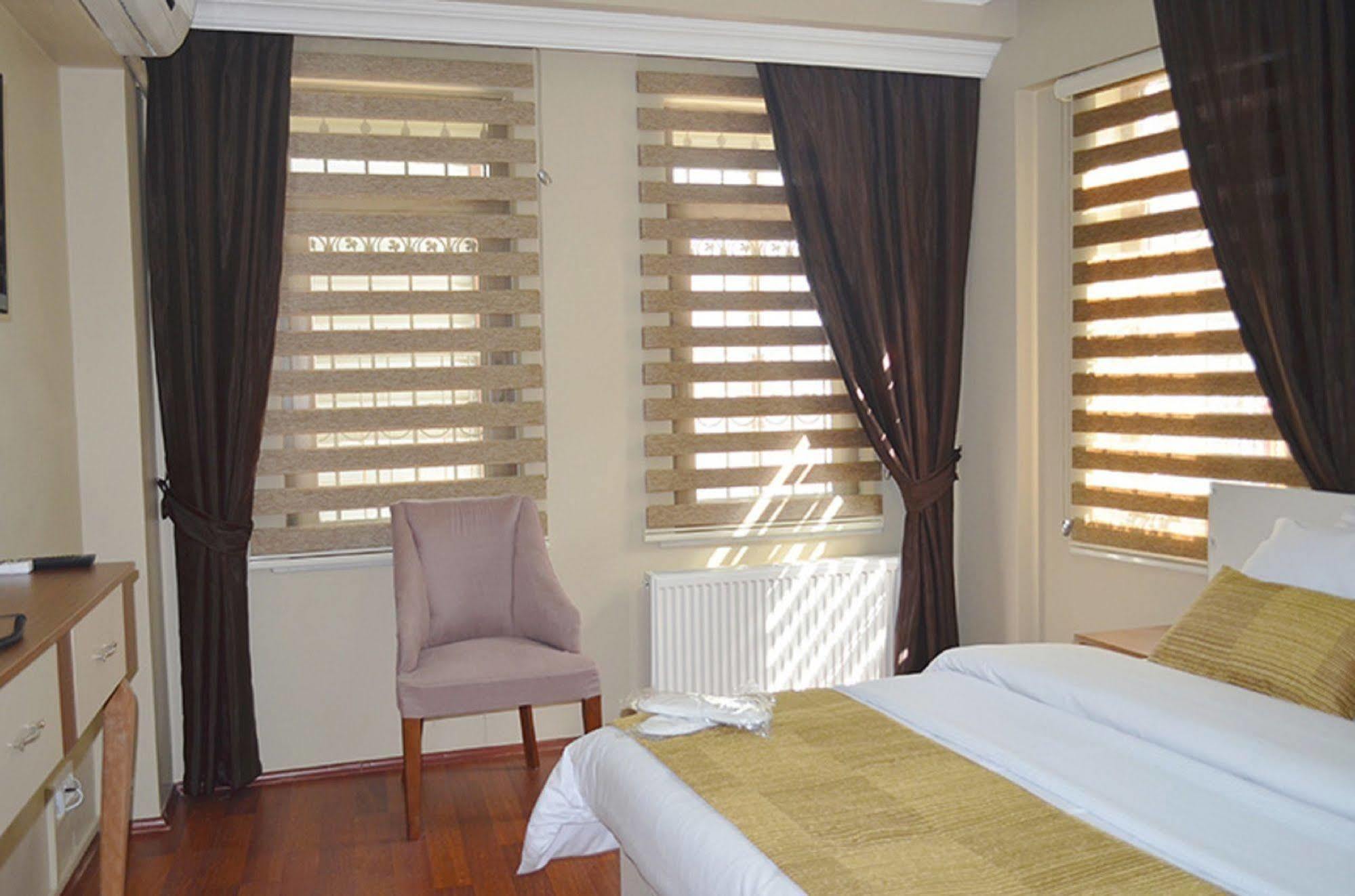 Ramparts Hotel Estambul Exterior foto